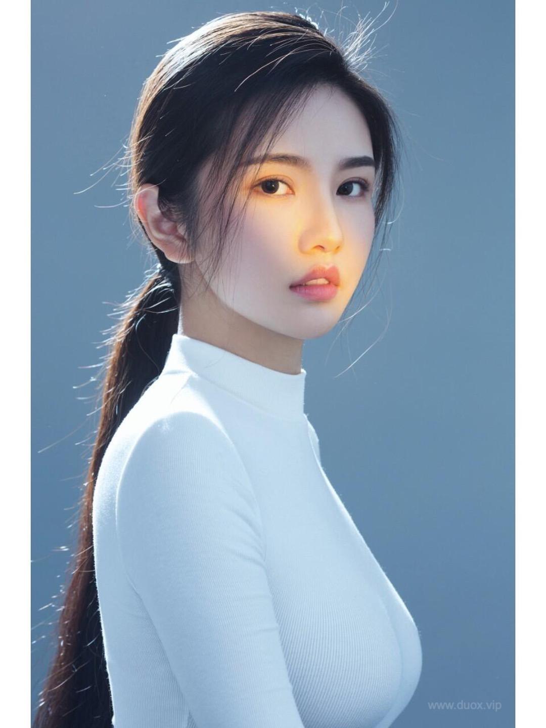 氧气少女写真一束光惊鸿一批