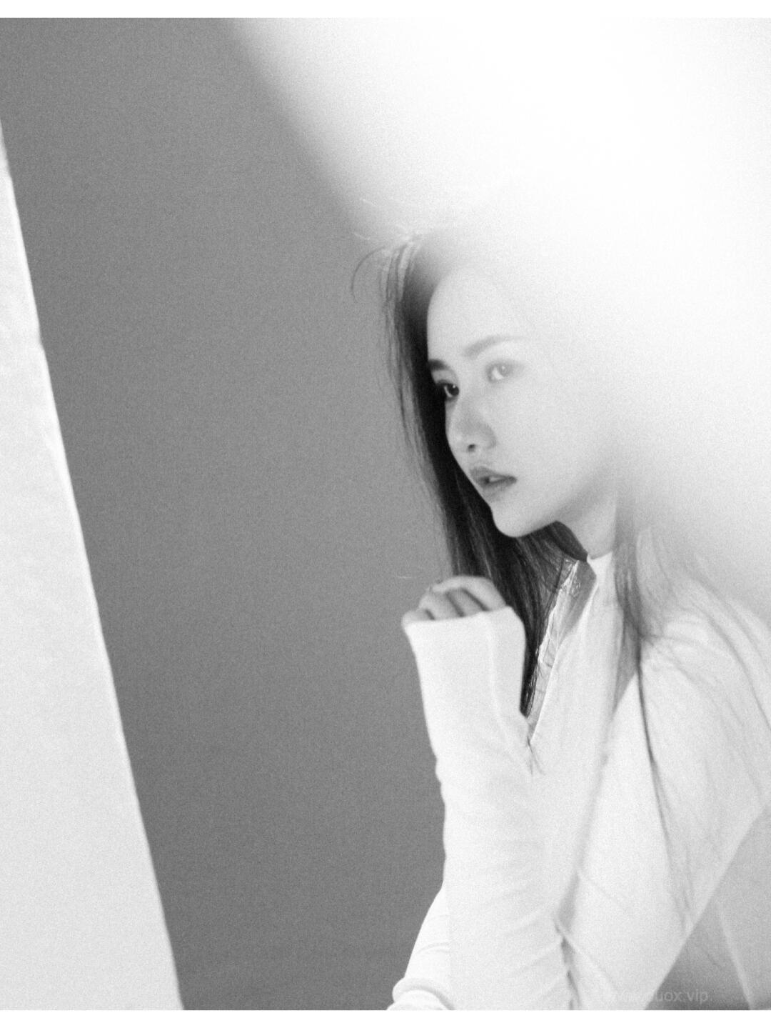 氧气少女写真一束光惊鸿一批