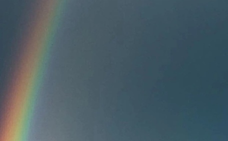 彩虹下的村庄壁纸