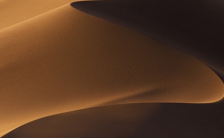 金色沙漠火烧云风景壁纸