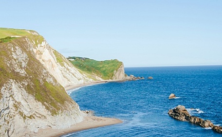 在悬崖上拍海景风景壁纸