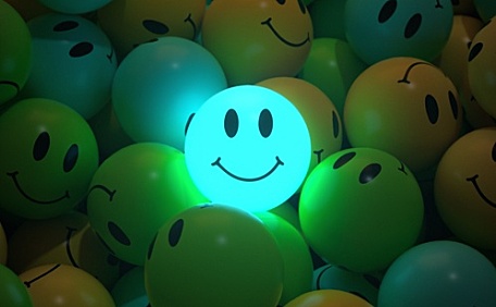 微笑笑脸海洋球蓝色发光壁纸