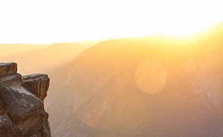 山顶上的日落风景壁纸