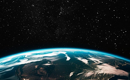 宇宙太空下的地球壁纸