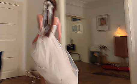 舞者白色纱裙背影在木地板的卧室里ins电脑iPad壁纸壁纸