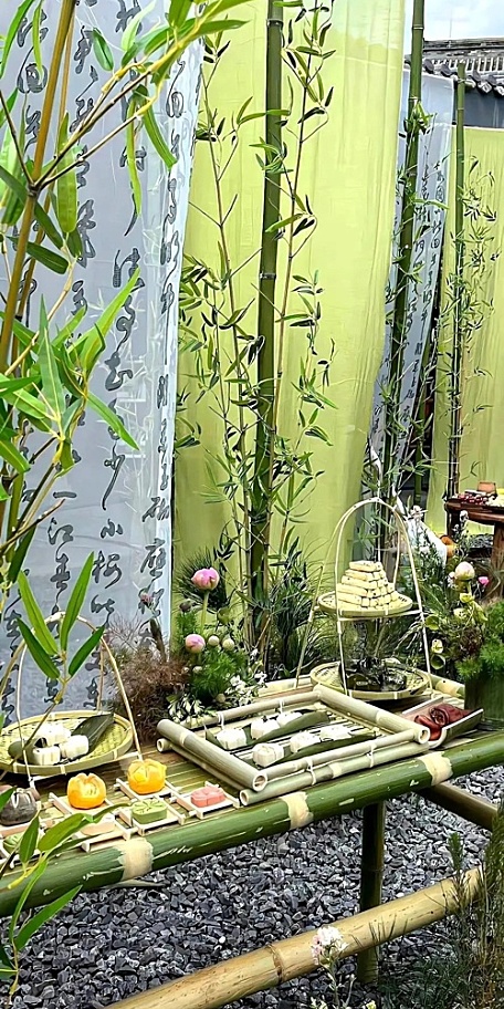 ins竹林下的下午茶茶店甜品绿色国风壁纸