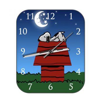 snoopy史努比夜晚躺在红色屋顶睡觉表盘.clock