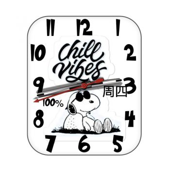 snoopy黑白史努比坐在地上戴着墨镜表盘.clock